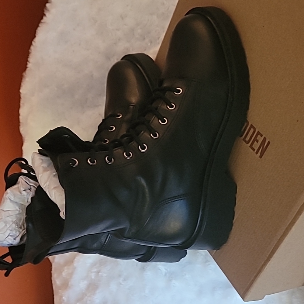 Steve Madden Tornado Combat Boot - Picture 4 of 7